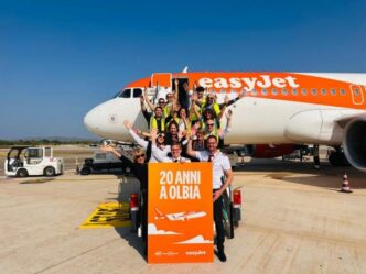 Easyjet Festeggia Oltre 11 Mil