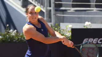 Elisabetta Cocciaretto In Semi