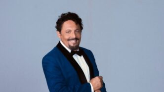 Enrico Brignano Apre La Decima