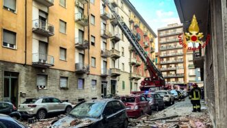 Esplosione E Incendio A Torino