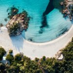 Fetovaia All’isola D’elba: Una Spiaggia Di Sabbia Dorata Tra Natura E Relax Per Famiglie E Turisti