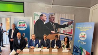 Forza Italia Si Prepara Alle R