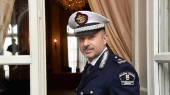 Genova2C Sospeso Il Comandante