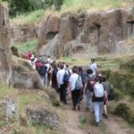 Gli Studenti Del Liceo Classico Paolo Sarpi A Bergamo Si Trasformano In Archeologi Tra I Tumuli Della Necropoli Di Cerveteri