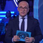 Grande Fratello 19, Signorini Propone Durata Più Breve Ma Mediaset Punta A Un’edizione Lunga Nove Mesi
