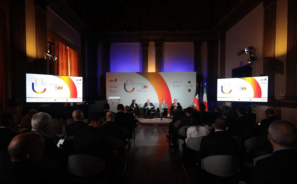 Gruppo Q8 E Maire Discutono Le28099