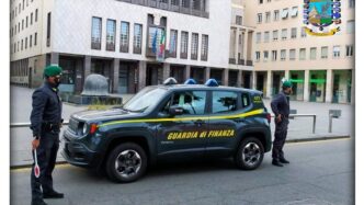 Guardia Di Finanza Arresta Chi