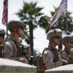 I Marine Arrestano Un Civile Vicino Al Wilshire Federal Building A Los Angeles, Il Veterano Rilasciato