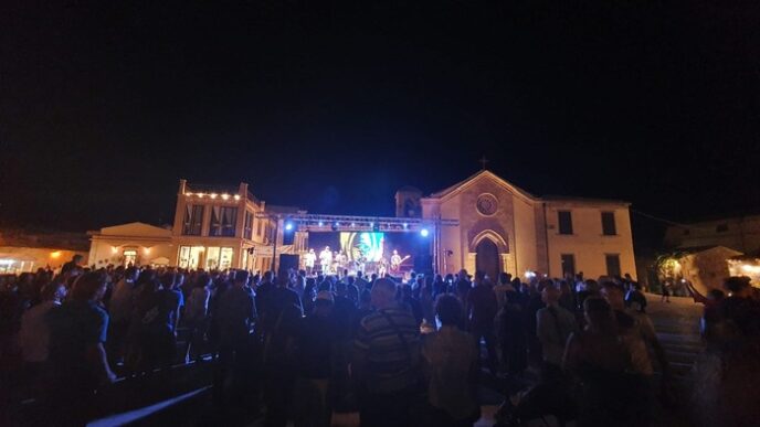 Il Festival Del Pesce Azzurro