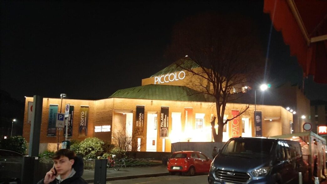 Il Piccolo Teatro Di Milano Pr