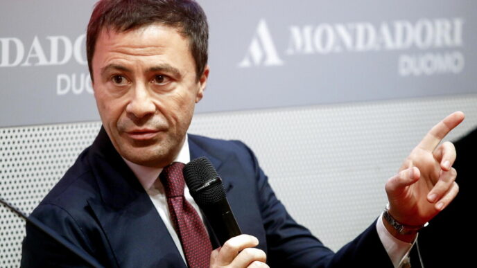 Il Rapporto Complesso Tra Il G