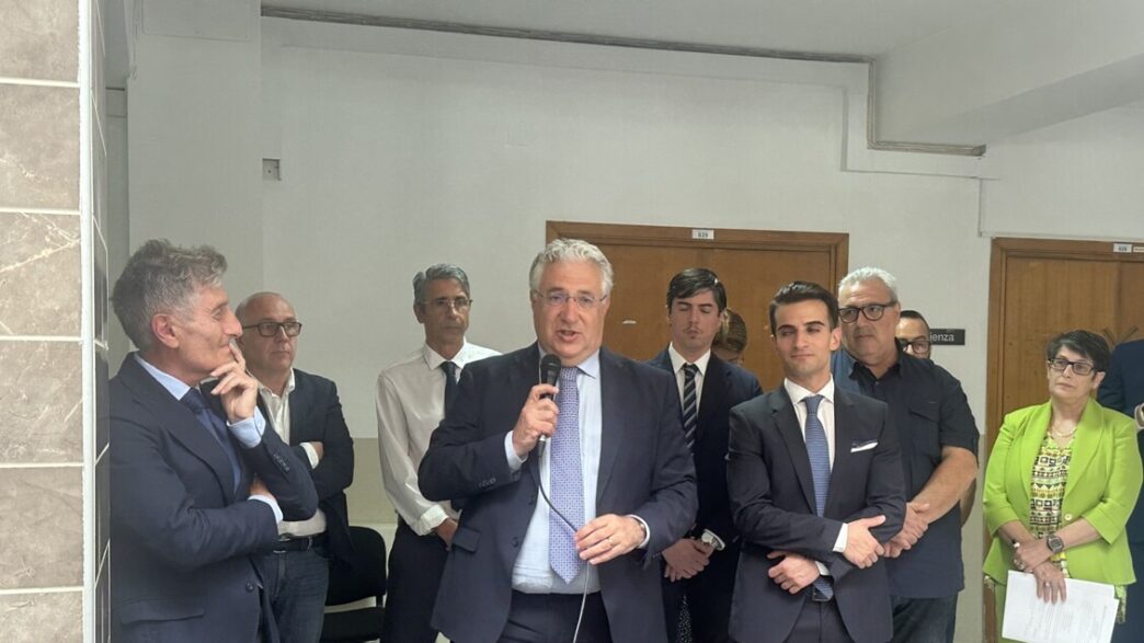 Il Sindaco Di Lamezia Terme Ma