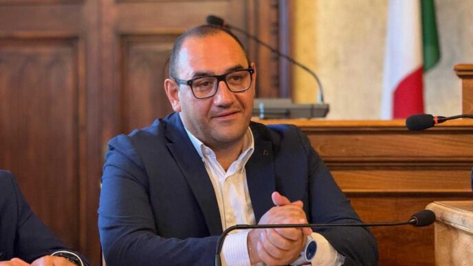 Imbarazzo Politico A Le28099Aquila2C