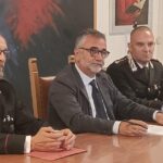 Incendio Devastante Allo Scatolificio Sigilla A Pesaro: Arresti E Indagini In Corso