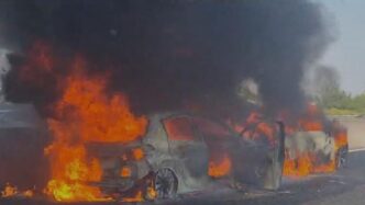 Incendio Di Un Veicolo Blocca