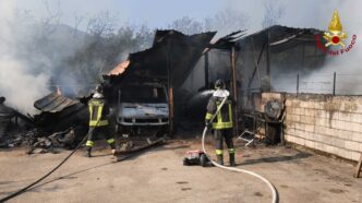 Incendio Distrugge Capannone C