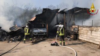 Incendio Distrugge Capannone C