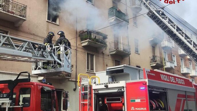 Incendio In Un Appartamento Di 2