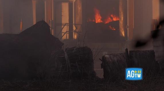 Incendio In Un Deposito Di Mat