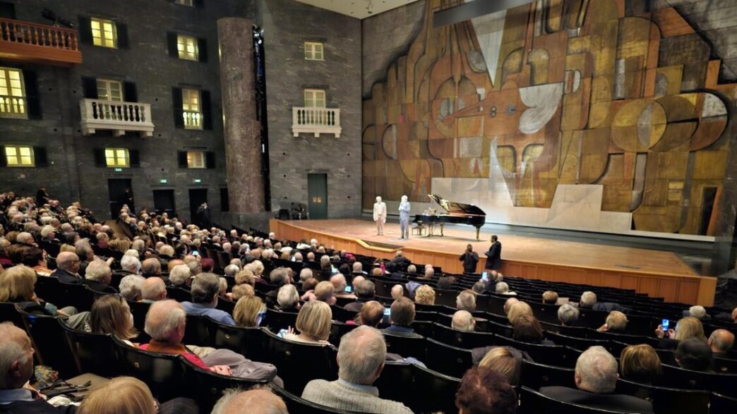 Incontro Tra Comune Di Genova