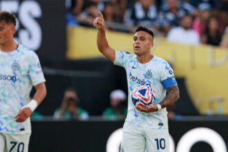 Inter Sfida Gli Urawa Red Diam