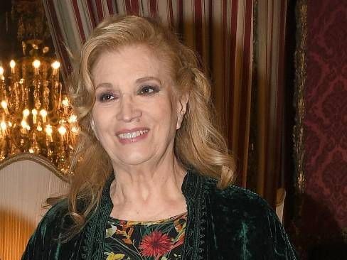 Iva Zanicchi Ospite Fissa Su R