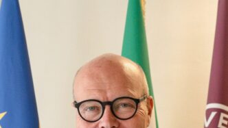 John Mccourt2C Rettore Dell27Uni
