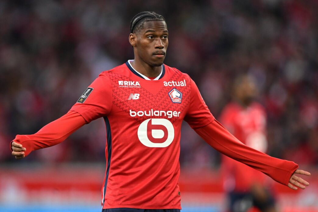 Juventus Guarda A Jonathan Dav