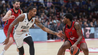 L27Ea7 Armani Milano Vince A Bo