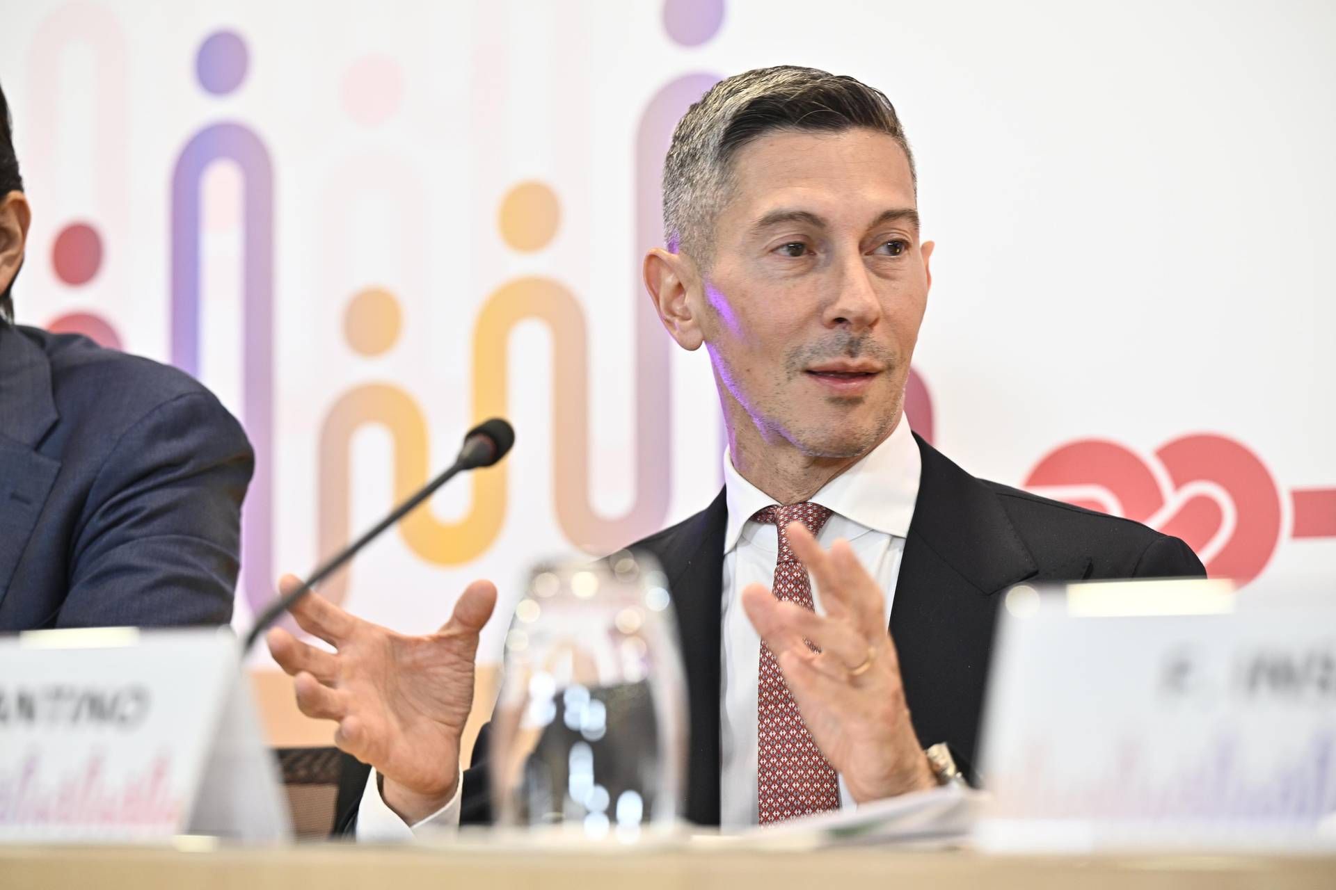 Longevità Italiana: Haleon Sottolinea l'Importanza della Salute Attiva Oltre i 60 Anni