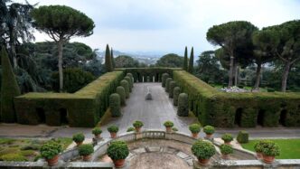 Le28099Attesa Del Papa A Castel Gan