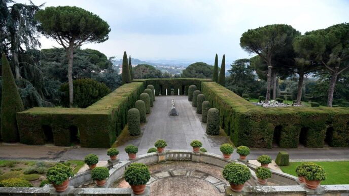 Le28099Attesa Del Papa A Castel Gan