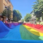 La Bandiera Della Pace Più Lunga Del Mondo Avvolge Castiglione Dei Pepoli Durante La Festa Della Via Della Lana E Della Seta