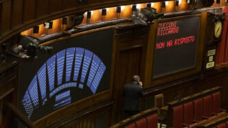 La Camera Approva Il Decreto P