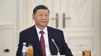 La Cina Esprime Forte Preoccup