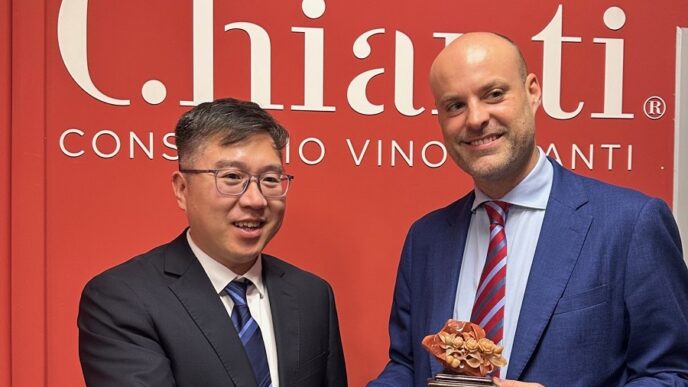 La Delegazione Cinese Di Qingt