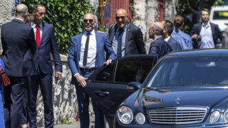 La Francia Esclude Un Cambio D
