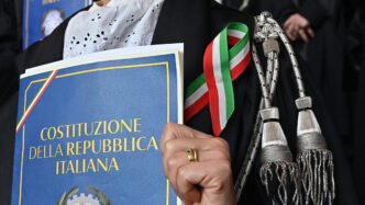 La Magistratura Si Mobilita A