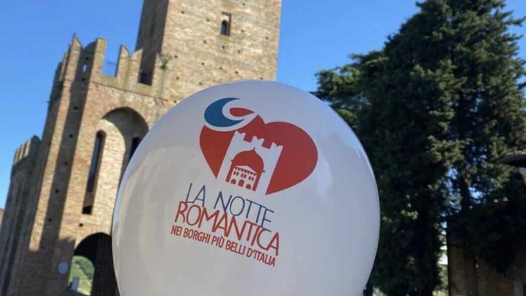 La Notte Romantica Illumina Di