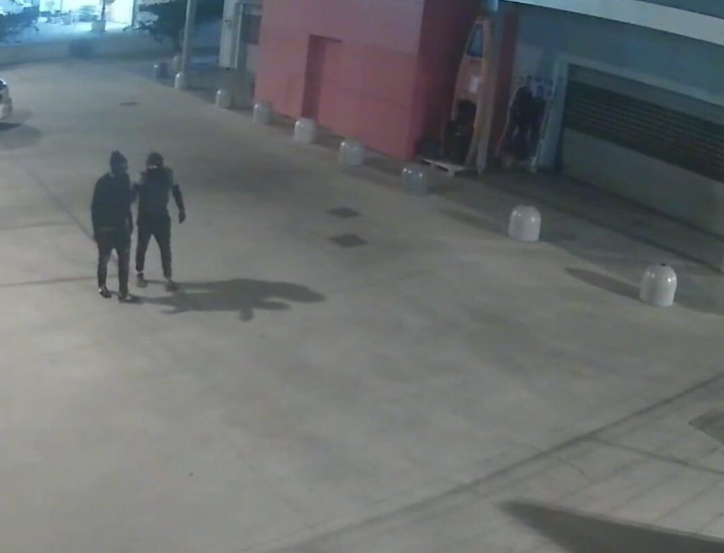 Ladispoli2C Notte Di Furti Nell