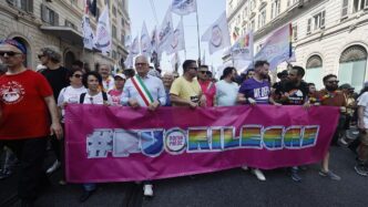 Manifestazione A Roma Con Poli