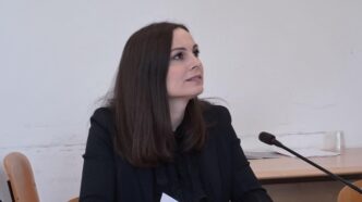 Manuela Bora Chiede Deroga Per