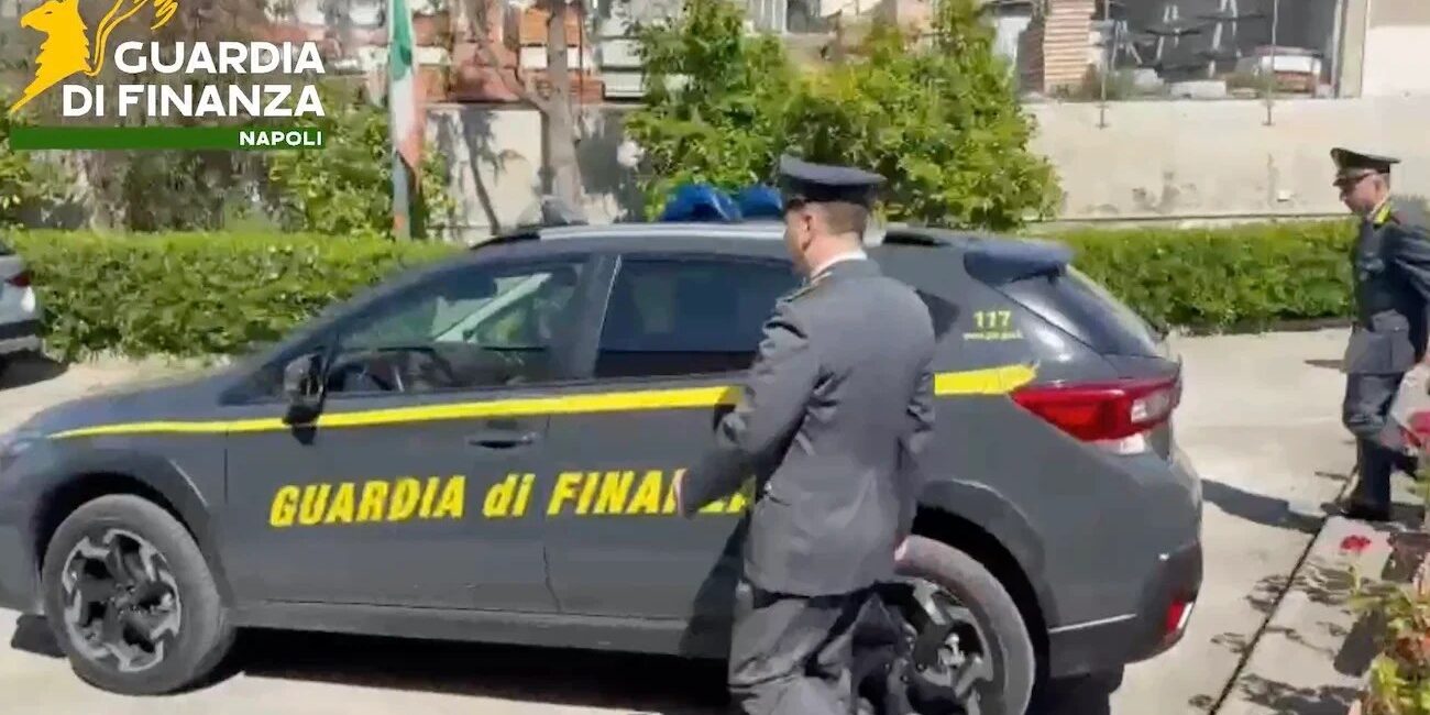 Maxi Sequestro Per Evasione Fi