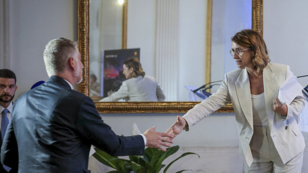 Ministro Della Cultura E Teres