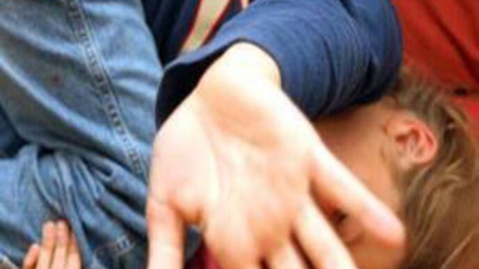 Minore Violentata Dal Padre E