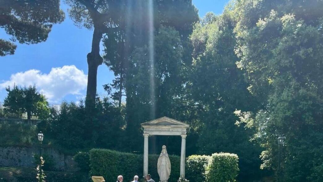 Papa Leone Xiv In Vacanza A Ca