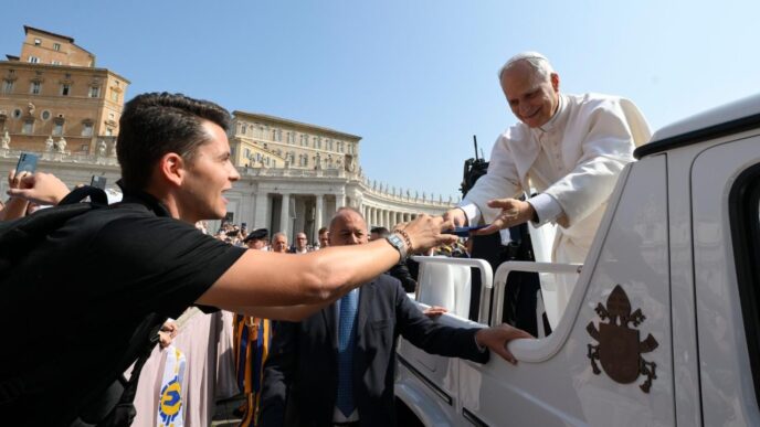 Papa Leone Xiv Ai Giovani Di C