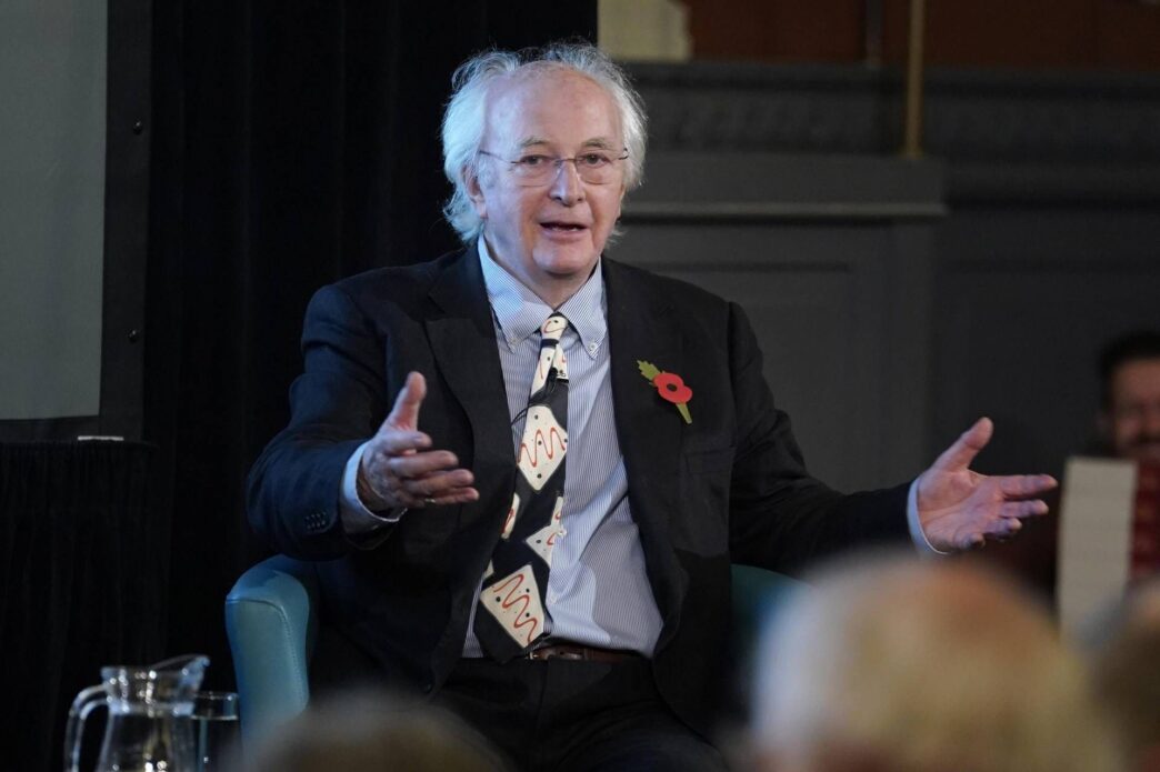 Philip Pullman Annuncia Le28099Usci