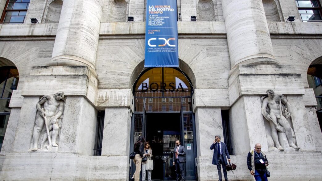 Piazza Affari Debole Nella Pri