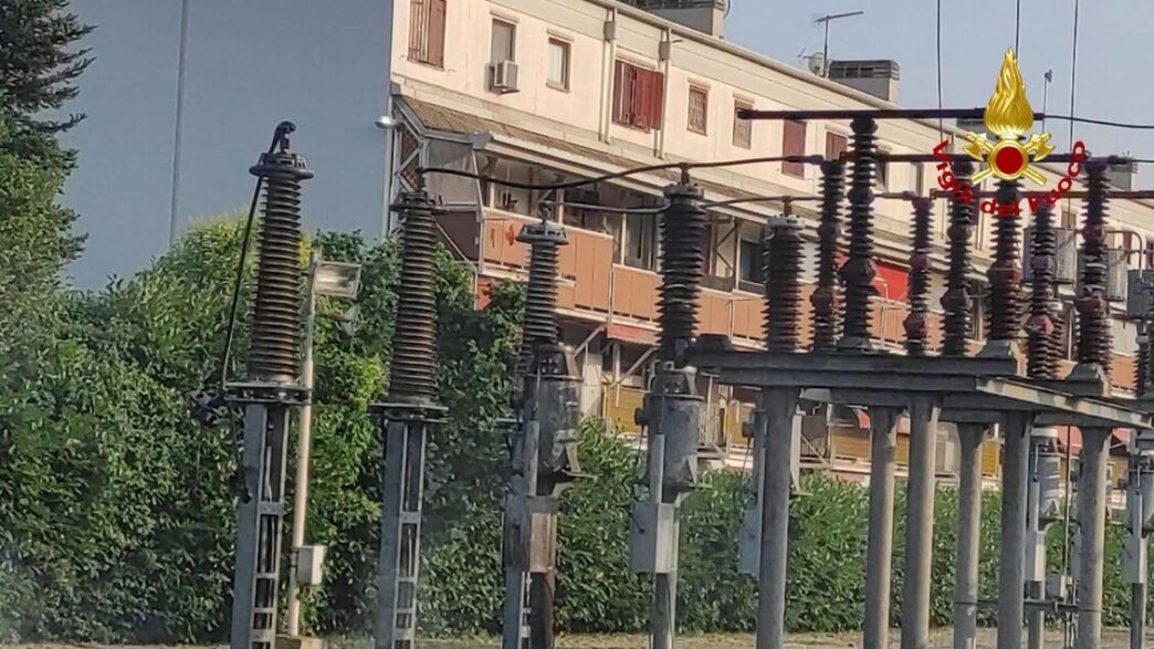 Piccolo Incendio Con Esplosion